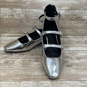 Katy Perry Silver Women's Mary Jane Flats Shoes Size 9M NWT